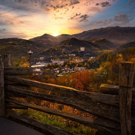 The Tiny Barn, 1089 Free Tickets Each Paid Day, Dollywood And More Sevierville Εξωτερικό φωτογραφία